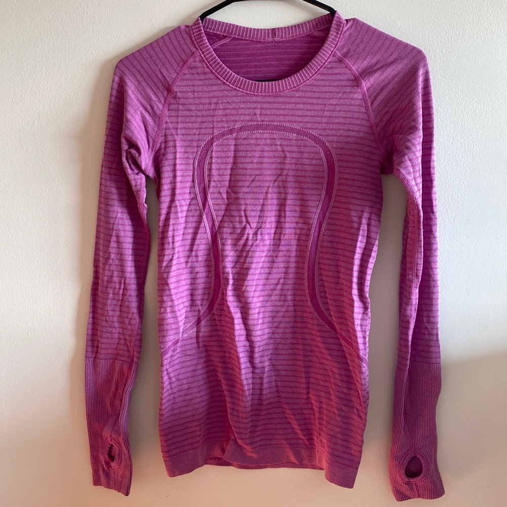 Lululemon size 2